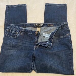 Arizona Jean Co. skinny 5-pocket jeans size 17 short